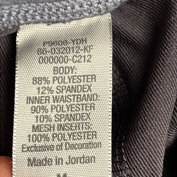 Champion Women's Gray Athletic Shorts Medium workout pull on elastic drawstring‎ - Picture 7 of 10